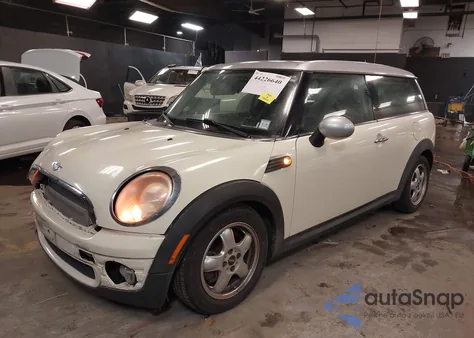 2010 Mini Cooper Clubman z USA, uszkodzony, nr VIN WMWML3C50ATX36919